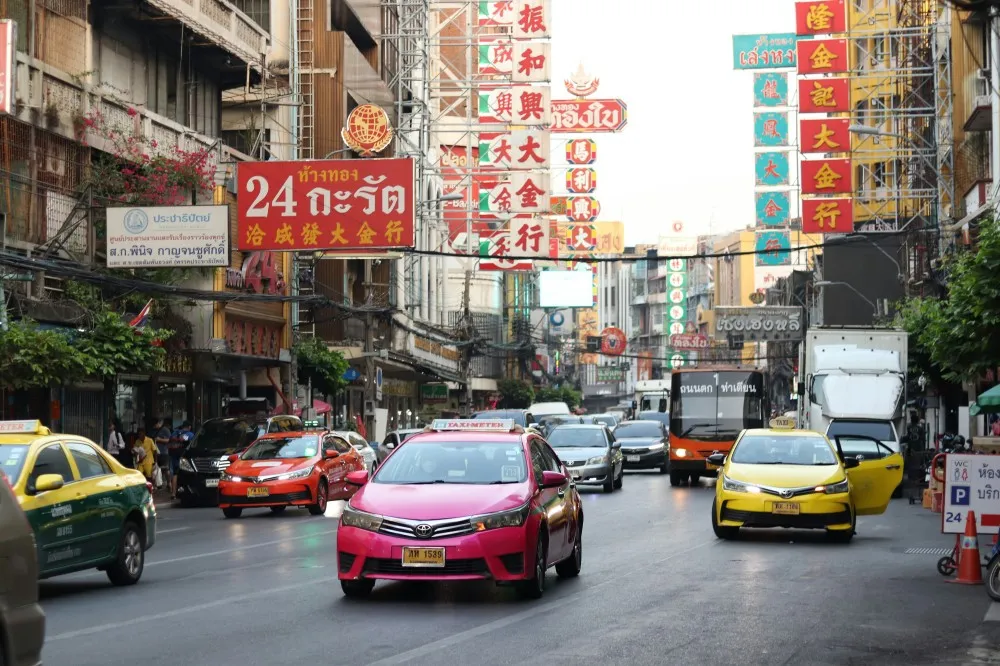 Et hav av farger? Hva Taxi-fargene egentlig betyr i Thailand